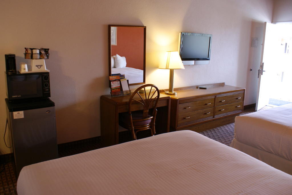 Days Inn Harbor View ซานดิเอโก ภายนอก รูปภาพ