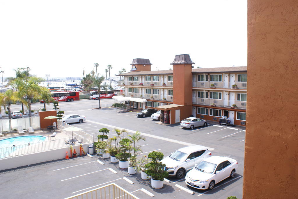 Days Inn Harbor View ซานดิเอโก ภายนอก รูปภาพ