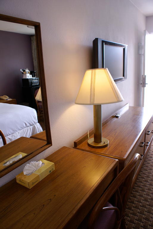 Days Inn Harbor View ซานดิเอโก ภายนอก รูปภาพ